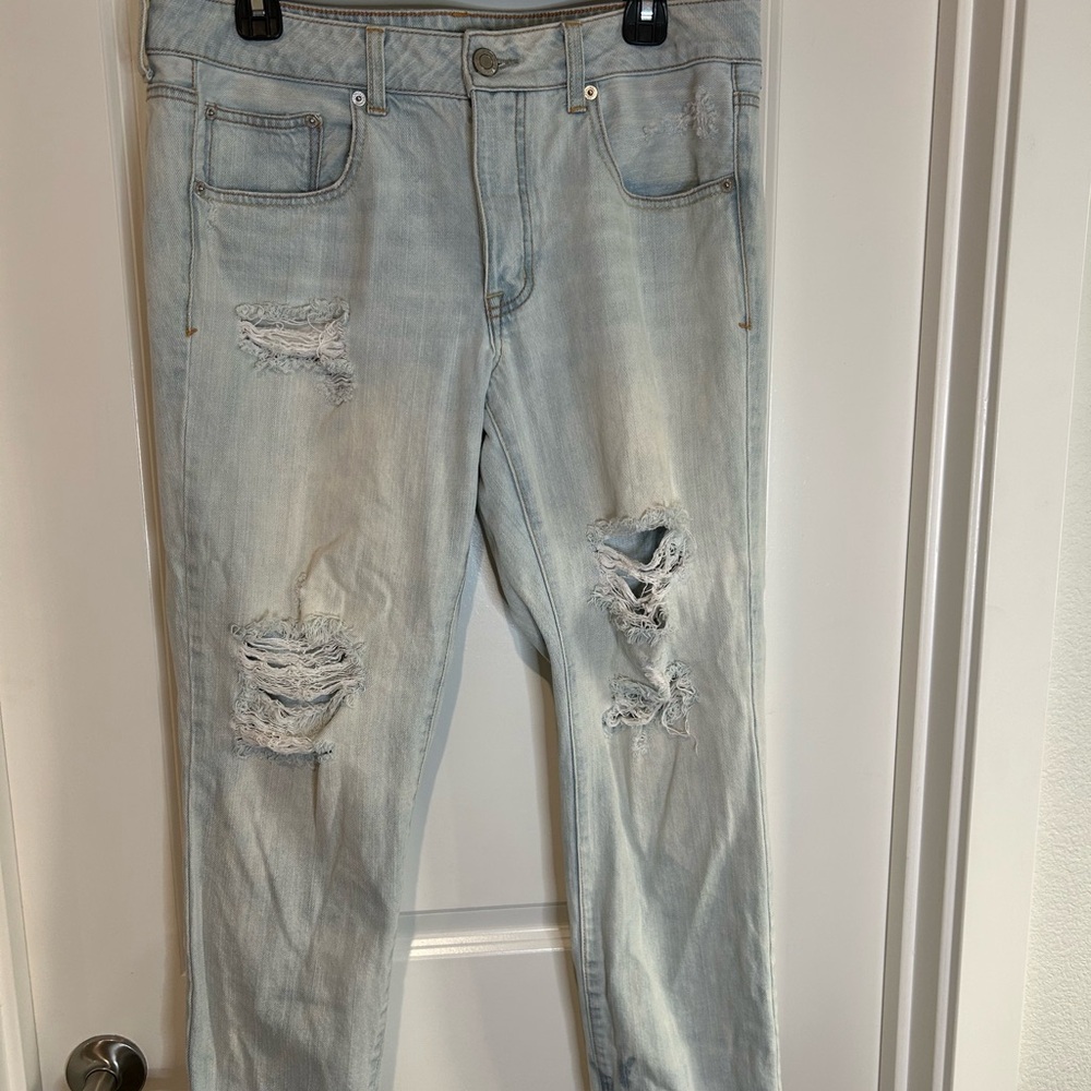 American Eagle Outfitters Light Blue Boyfriend Jeans